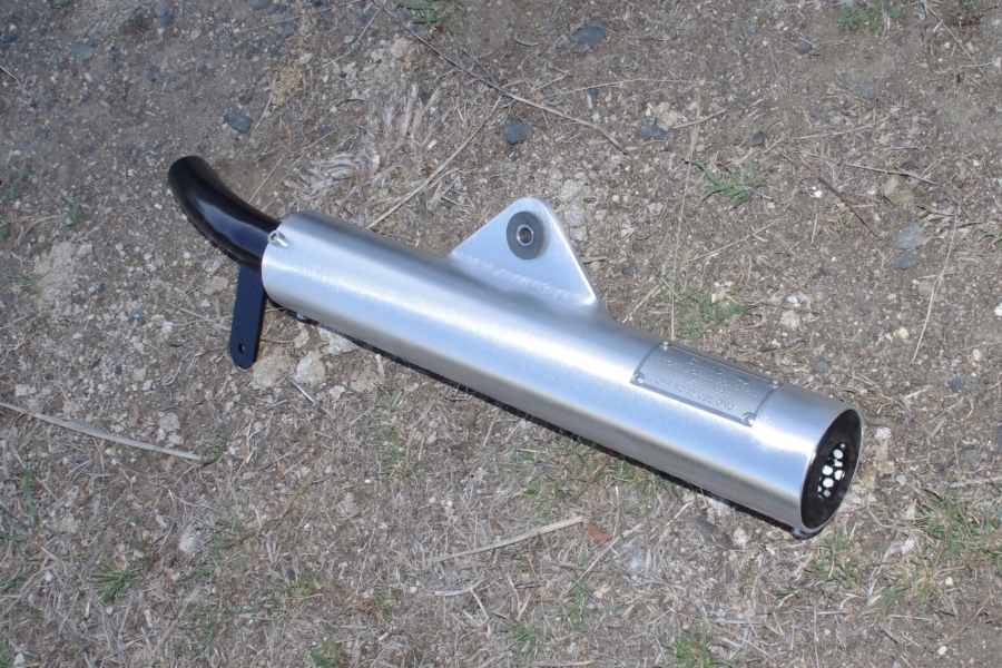 81 - 82 IT 465 silencer